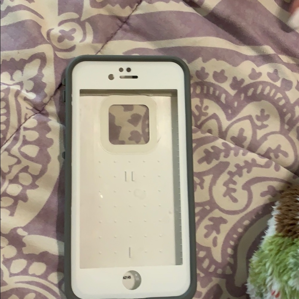 life proof phone case